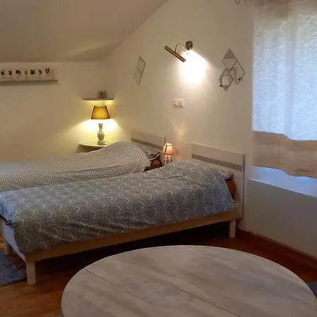 Maison Malpas125 * Accons
