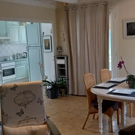 Maison Malpas125 * Accons